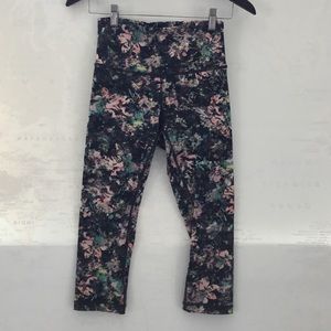 Lululemon Wunder Under Crops